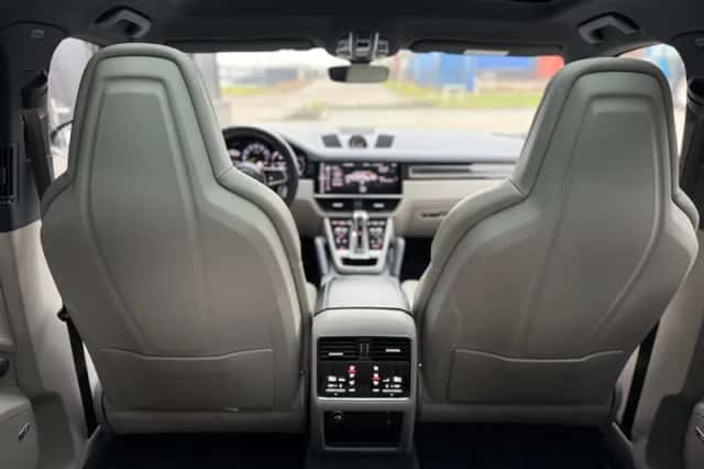 Porsche Cayenne (2019) thumbnail 19