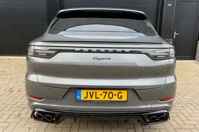 Porsche Cayenne (2019) thumbnail 4