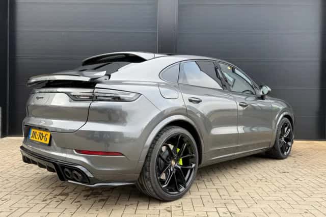 Porsche Cayenne (2019) thumbnail 5
