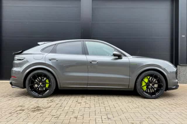 Porsche Cayenne (2019) thumbnail 6