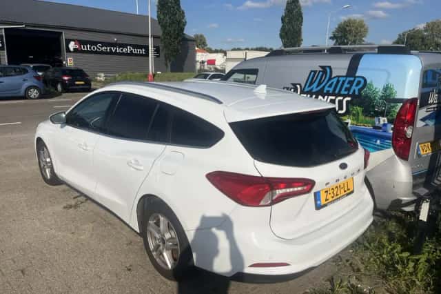 Ford Focus (2019) thumbnail 2
