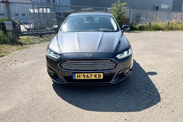 Ford Mondeo (2016) thumbnail 1