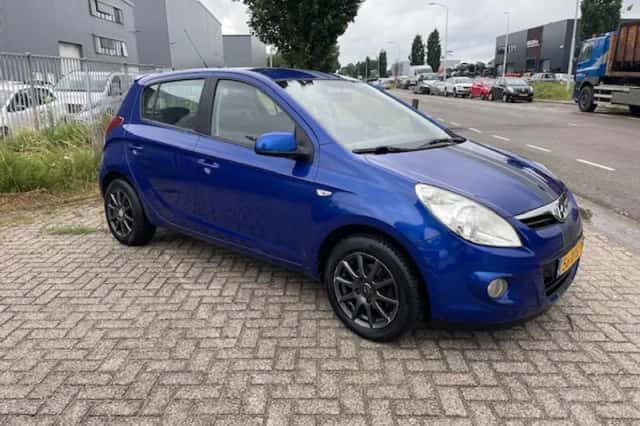 Hyundai i20 (2010) thumbnail 2