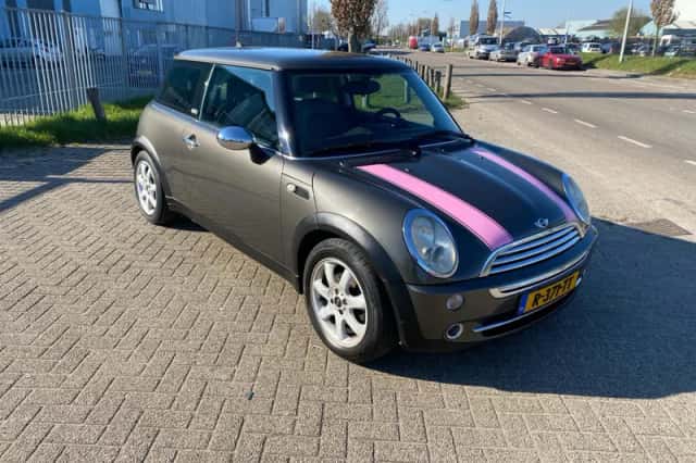 MINI One D (2006) thumbnail 2