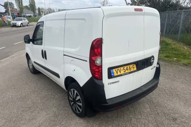 Opel Combo (2016) thumbnail 5
