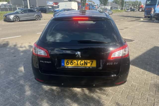 Peugeot 508 (2012) thumbnail 4