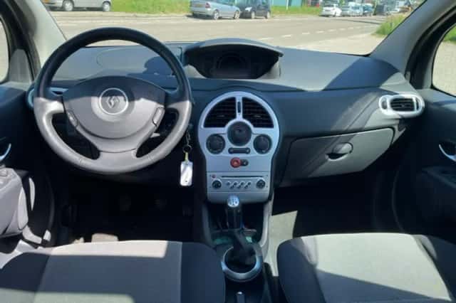 Renault Modus (2007) thumbnail 5