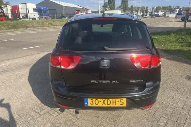 SEAT Altea XL (2012) thumbnail 3