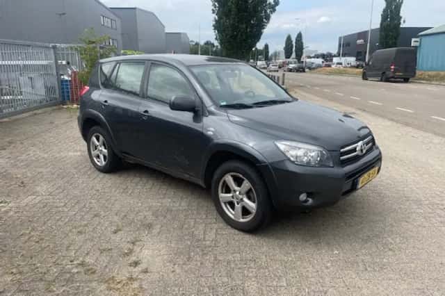 Toyota RAV4 (2008) thumbnail 2
