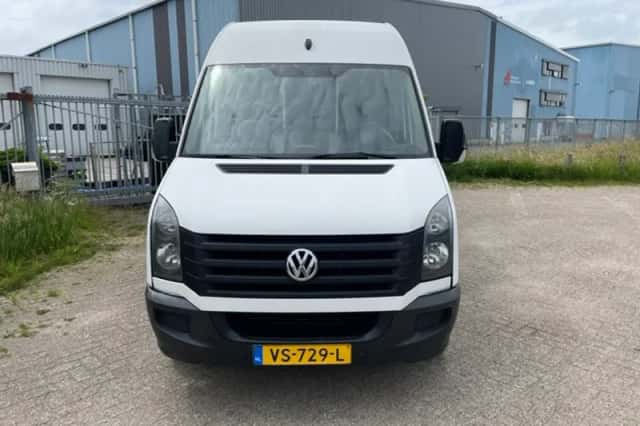Volkswagen Crafter (2016) thumbnail 1