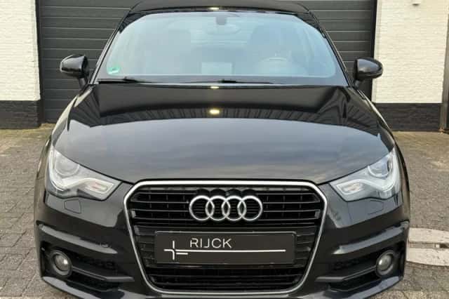 Audi A1 (2012) thumbnail 2