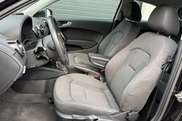 Audi A1 (2012) thumbnail 3