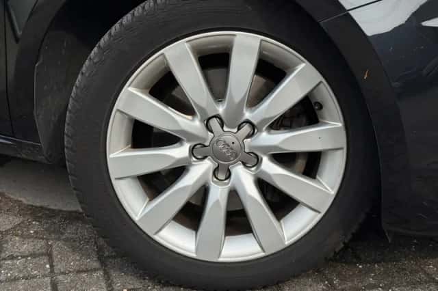 Audi A1 (2012) thumbnail 5