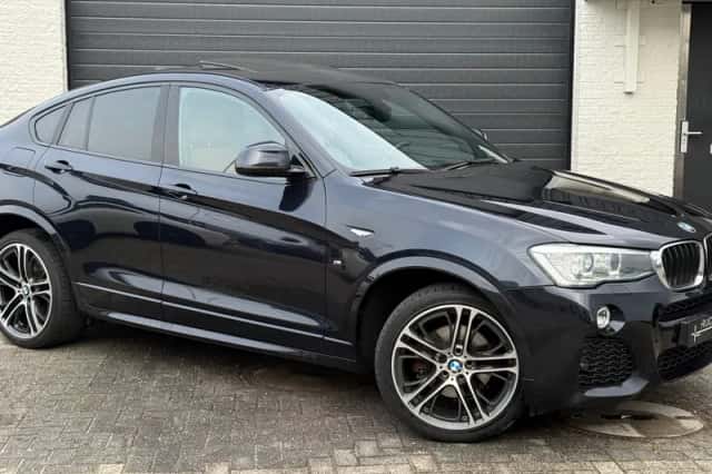BMW X4 (2016) thumbnail 4
