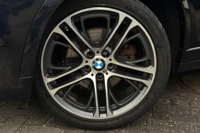 BMW X4 (2016) thumbnail 5