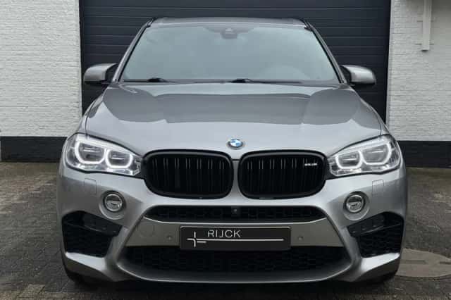 BMW X5 (2018) thumbnail 2