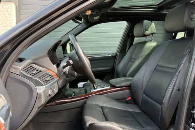 BMW X5 (2011) thumbnail 3
