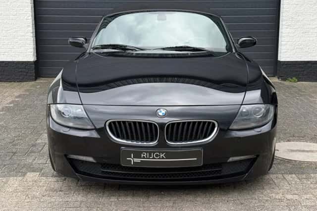 BMW Z4 (2007) thumbnail 2