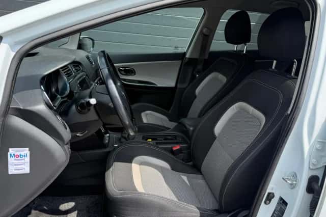 Kia Cee'd (2012) thumbnail 3