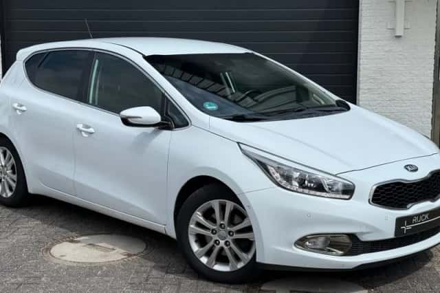 Kia Cee'd (2012) thumbnail 5