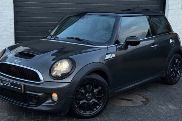 MINI Cooper S (2011) thumbnail 1