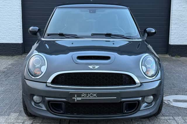 MINI Mini (2011) thumbnail 2