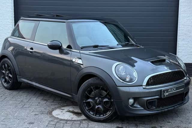 MINI Mini (2011) thumbnail 4