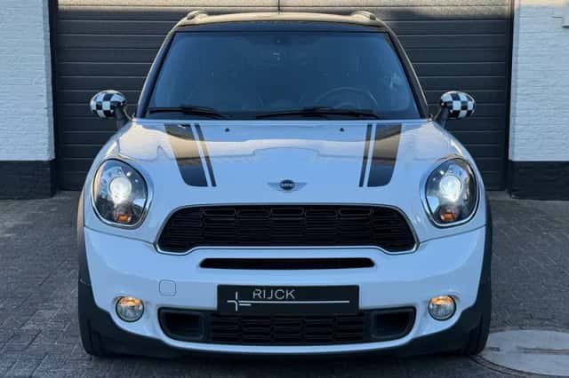 MINI Countryman (2014) thumbnail 2