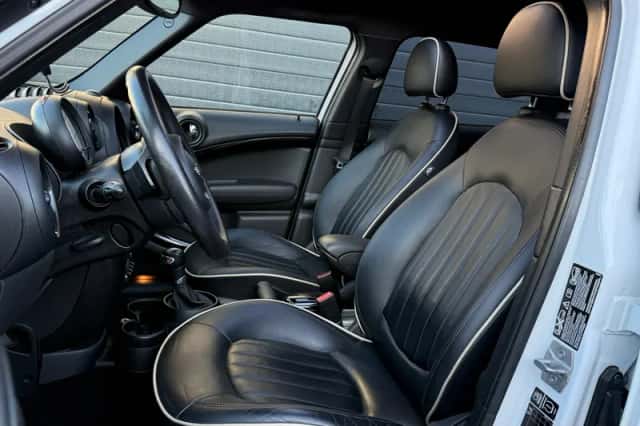 MINI Countryman (2014) thumbnail 3