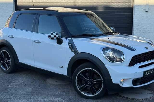 MINI Countryman (2014) thumbnail 4
