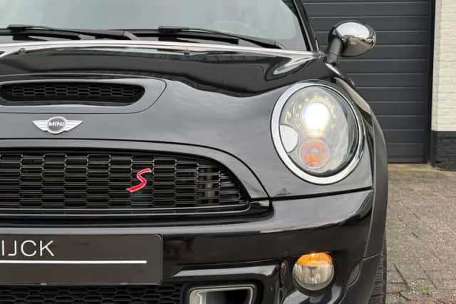 MINI Roadster (2013) thumbnail 4