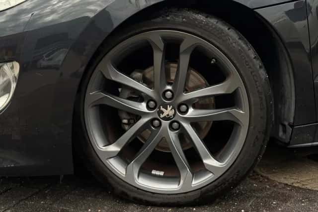 Peugeot RCZ (2011) thumbnail 5