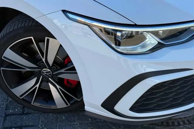 Volkswagen Golf (2021) thumbnail 5