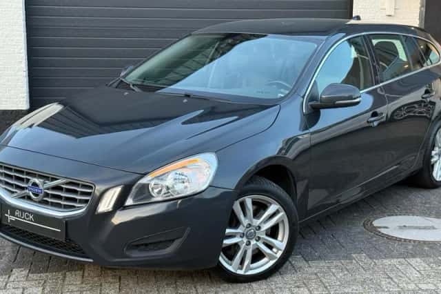 Volvo V60 (2012) thumbnail 1