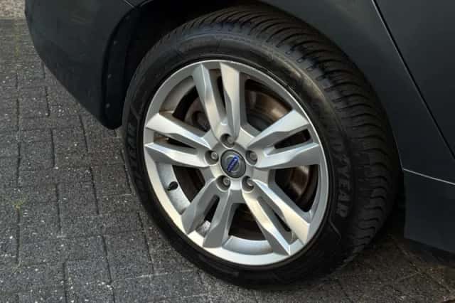 Volvo V60 (2012) thumbnail 6