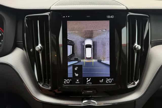 Volvo XC60 (2018) thumbnail 6