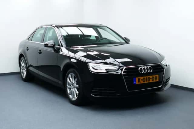 Audi A4 (2019) thumbnail 2