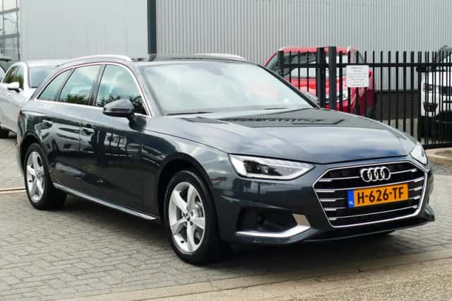 Audi A4 (2019) thumbnail 2