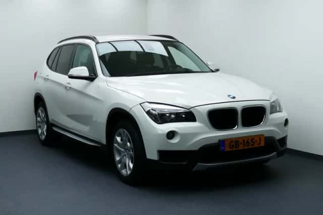 BMW X1 (2014) thumbnail 2