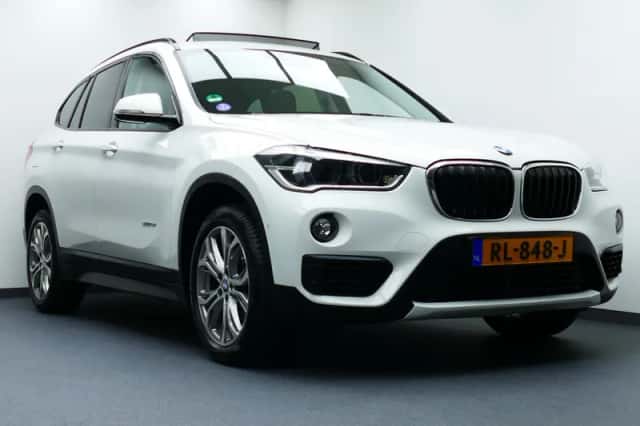 BMW X1 (2018) thumbnail 3