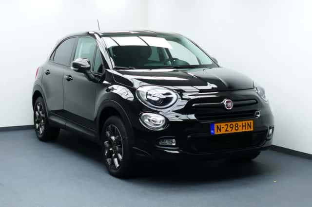 Fiat 500X (2018) thumbnail 2