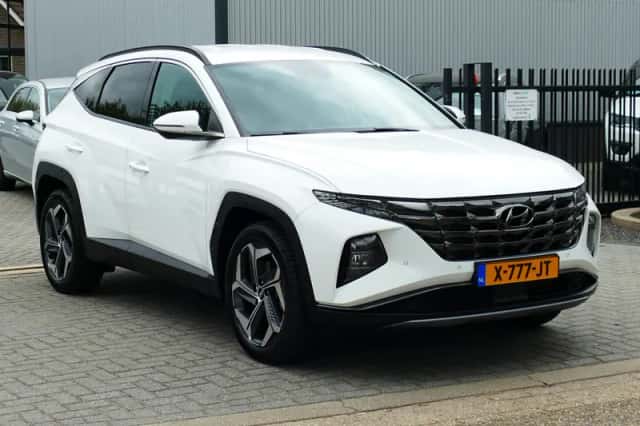 Hyundai Tucson (2021) thumbnail 2