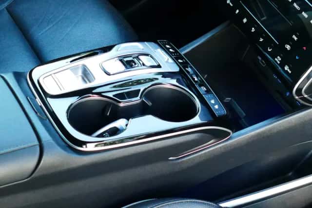 Hyundai Tucson (2022) thumbnail 4
