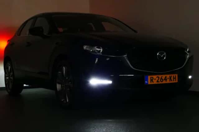 Mazda CX-30 (2021) thumbnail 4