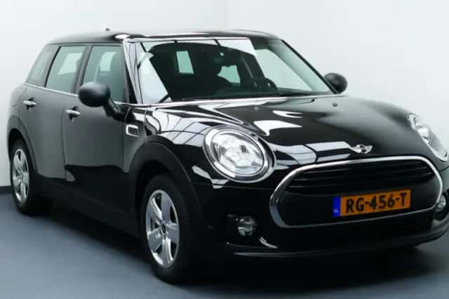 MINI Clubman (2017) thumbnail 1