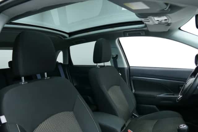 Mitsubishi ASX (2016) thumbnail 6