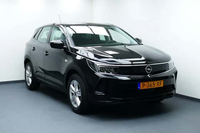 Opel Grandland (2022) thumbnail 2