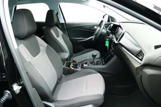 Opel Grandland (2022) thumbnail 5