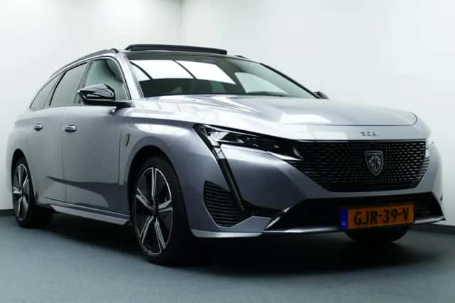 Peugeot 308 (2023) thumbnail 3