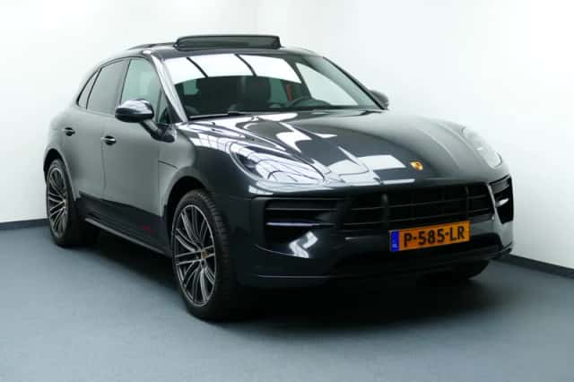 Porsche Macan (2021) thumbnail 1